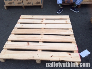 Pallet Gỗ Thanh Đố - Pallet Hai Hướng Nâng