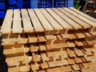 Chia sẻ kinh nghiệm chọn mua và sử dụng pallet gỗ để đệm hàng hóa