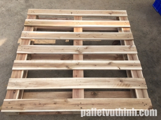 Pallet Gỗ Bốn Hướng Nâng - Tải Trọng 1 Tấn